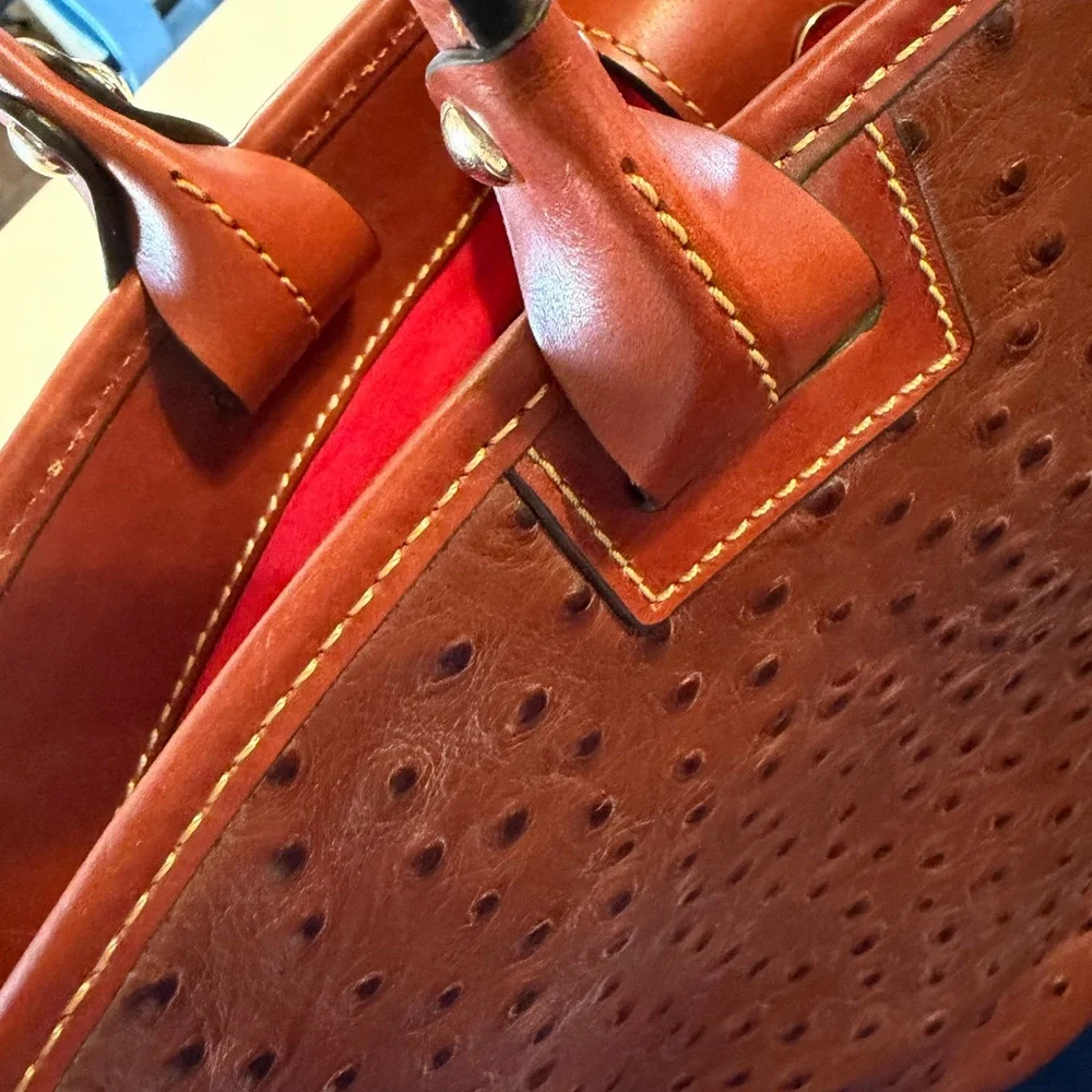 Dooney & Bourke Textured Brown Leather Bag - Picture 5 of 9